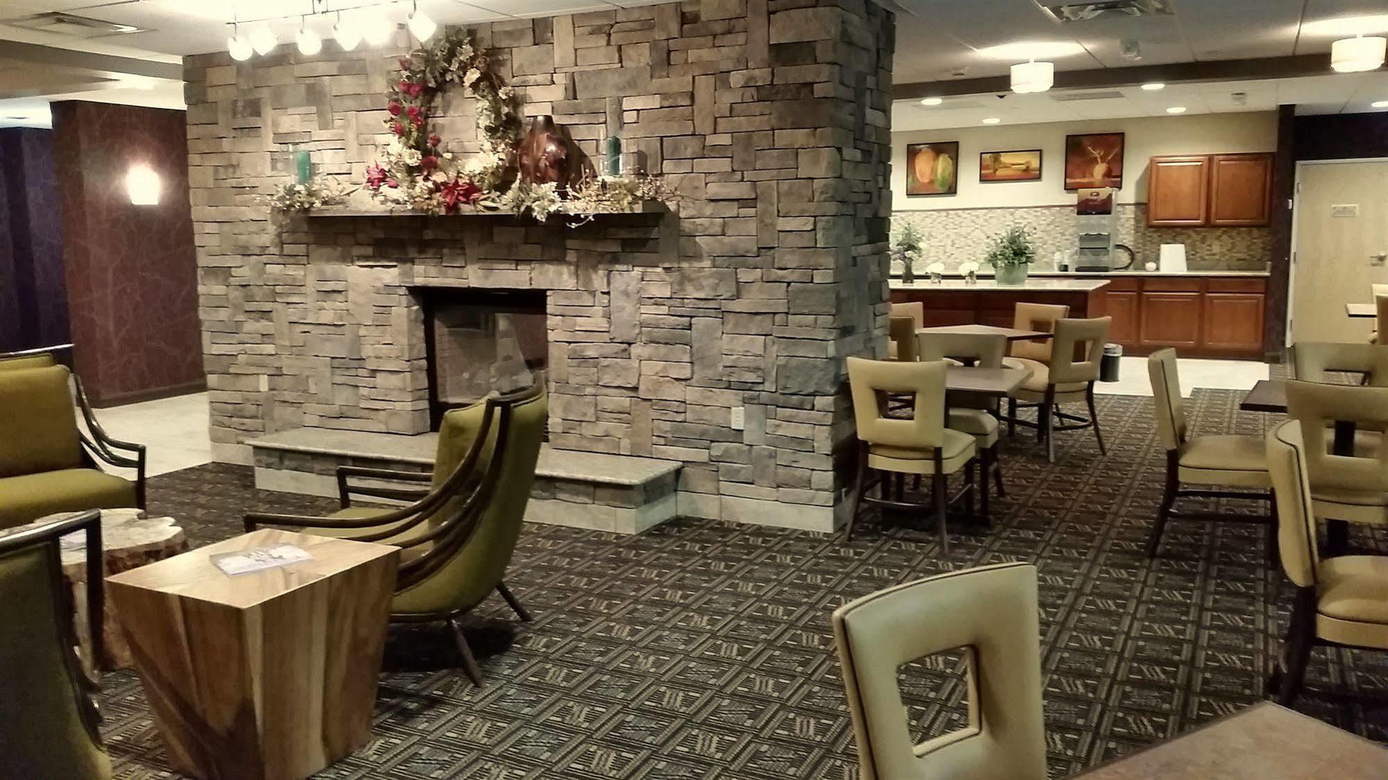 Hotel Wingate By Wyndham Elkins Esterno foto